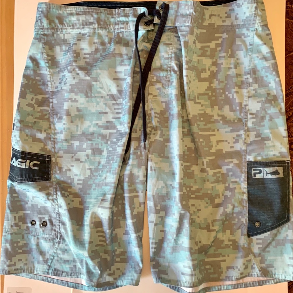 🐋Pelagic fishing shorts size 36🐋